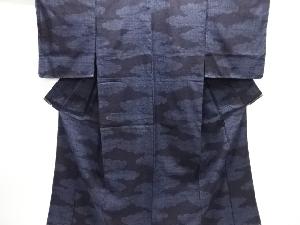 未使用品　仕立て上がり　重要無形文化財本場結城紬80亀甲　雲模様織り出し着物